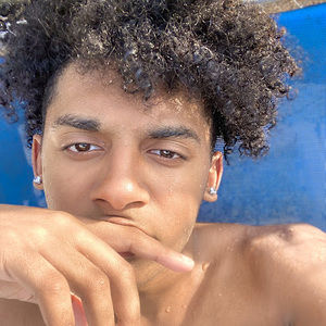 Meet your Posher, Ian